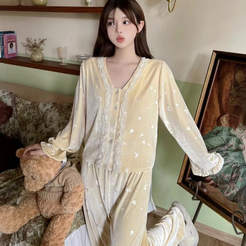Conjunto de ropa de dormir de  - Home Fragrance In French reseña y precio