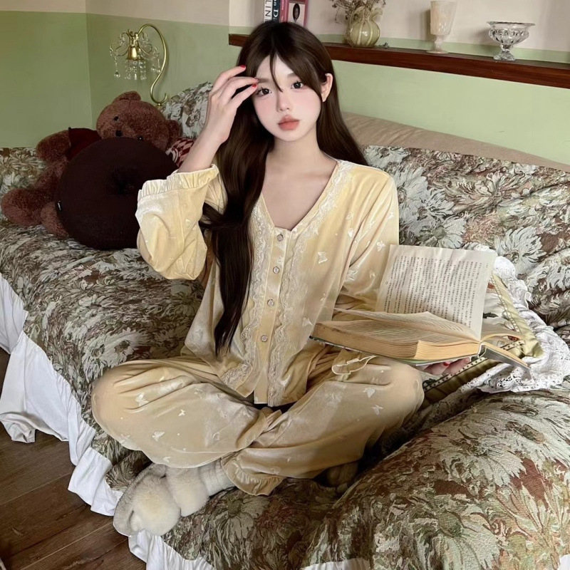Conjunto de ropa de dormir de  - Home Fragrance In French reseña y precio